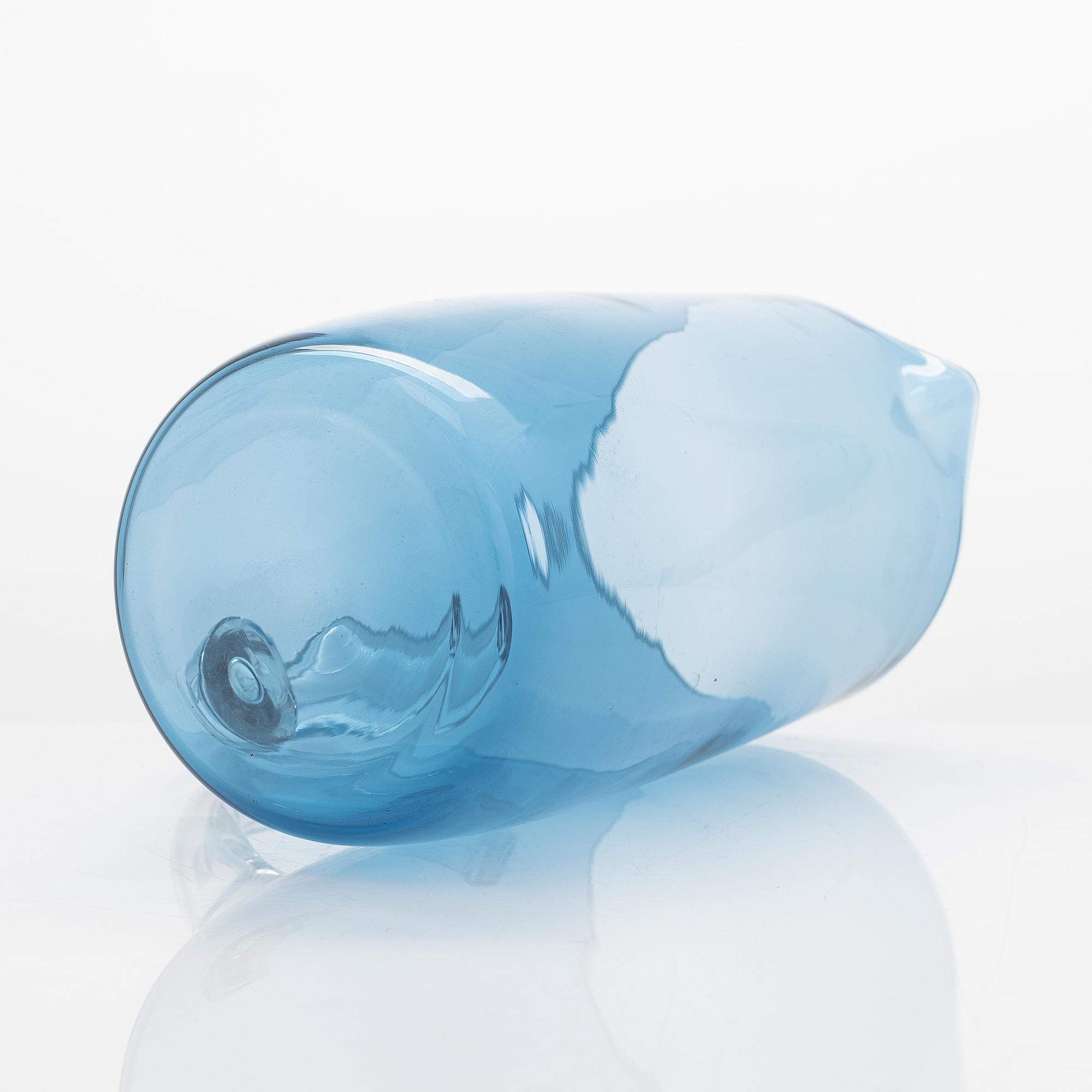 Tapio Wirkkala, a 12-piece set of mid-century '4090' drinking glasses and a pitcher '2303' for IIttala.