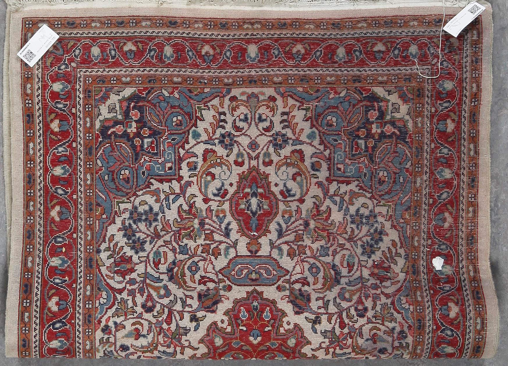 MATTA, Sarouk, ca 166x108 cm.