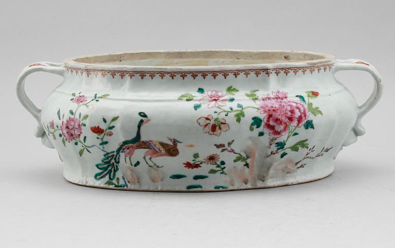 TERRIN, porslin, Kina, Qianlong 1736-1795.