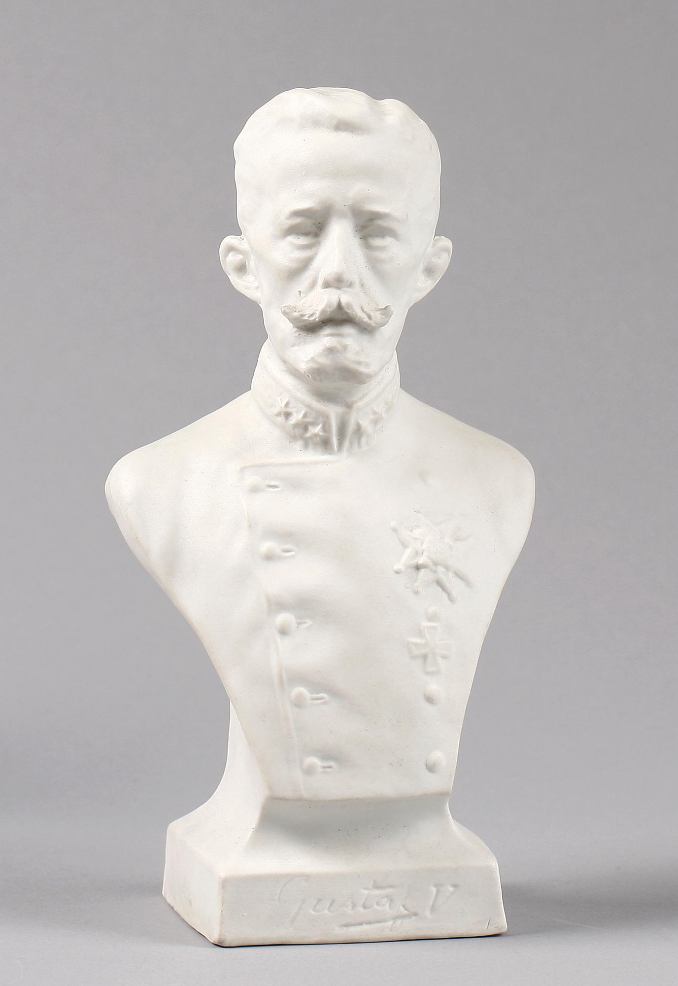 BYSTER, ett par. Parian, Rörstrand. 1800/1900-tal.