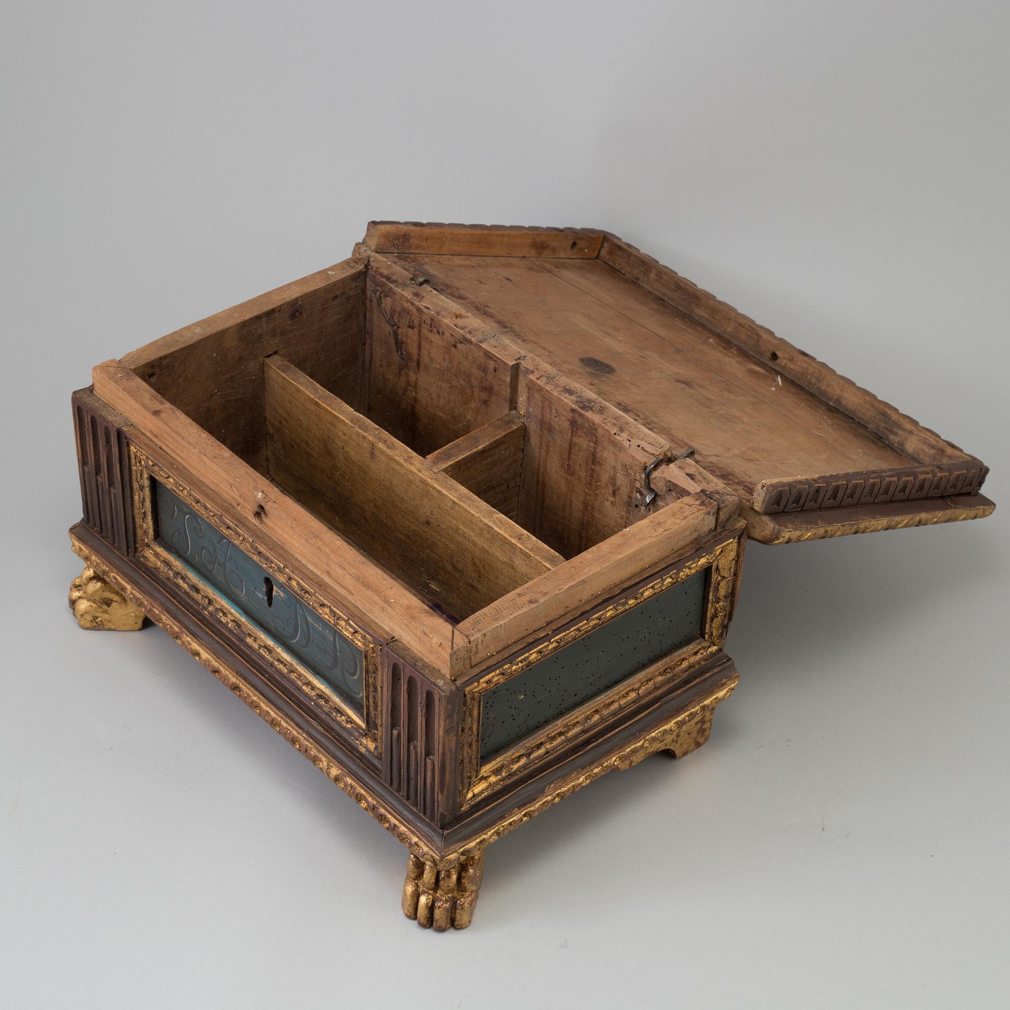 SKRIN, målat trä, 1800-tal.