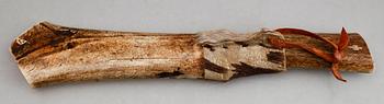 KNIV, handtag av renhorn, monogramsignerad.
