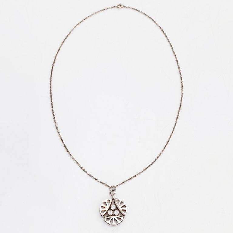 Elis Kauppi, A silver and rock crystal necklace for Kupittaan Kulta, Turku 1969.
