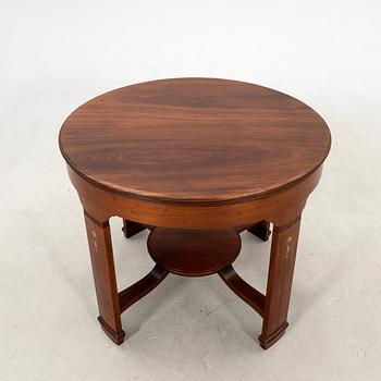 Table from the first half of the 20th century.