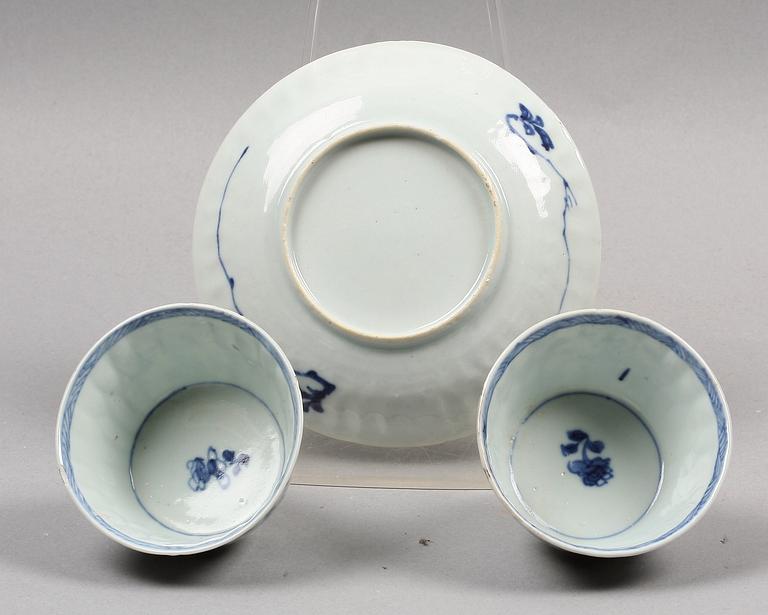 KOPP MED FAT samt KOPP. Kangxi (1662-1722), Kina.