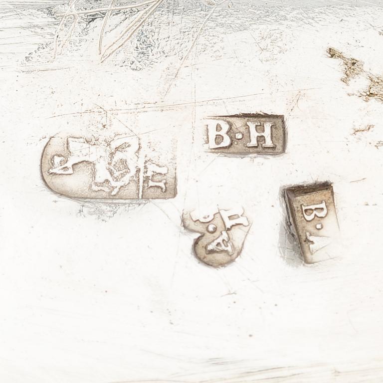 SOCKERSKÅL MED LOCK, silver, Moskva 1700-talets mitt Vasali Nasarev, vikt 168 g.