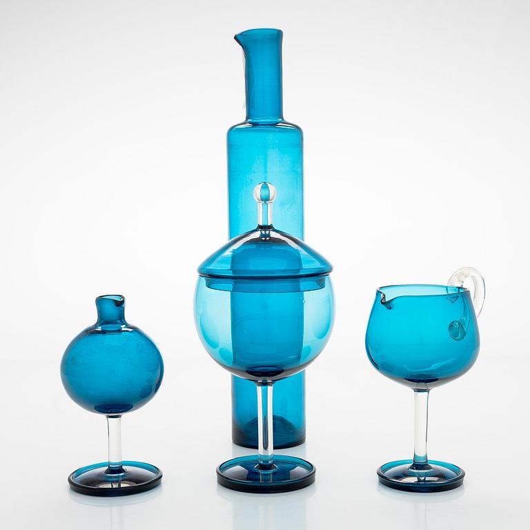 Nanny Still, lasiesineet, 3 kpl, "Harlekin" ja pullo Riihimäen Lasi Oy.