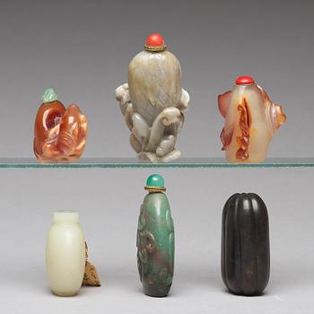 A group of six Chinese snuff bottles, 20th Century.