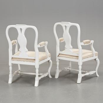 KARMSTOLAR, ett par, senbarockstil, 1900-talets början.