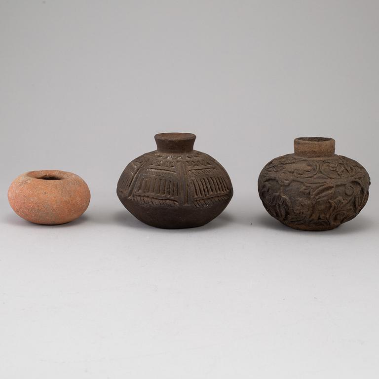 A group of six stoneware pots/vases, 20th century.