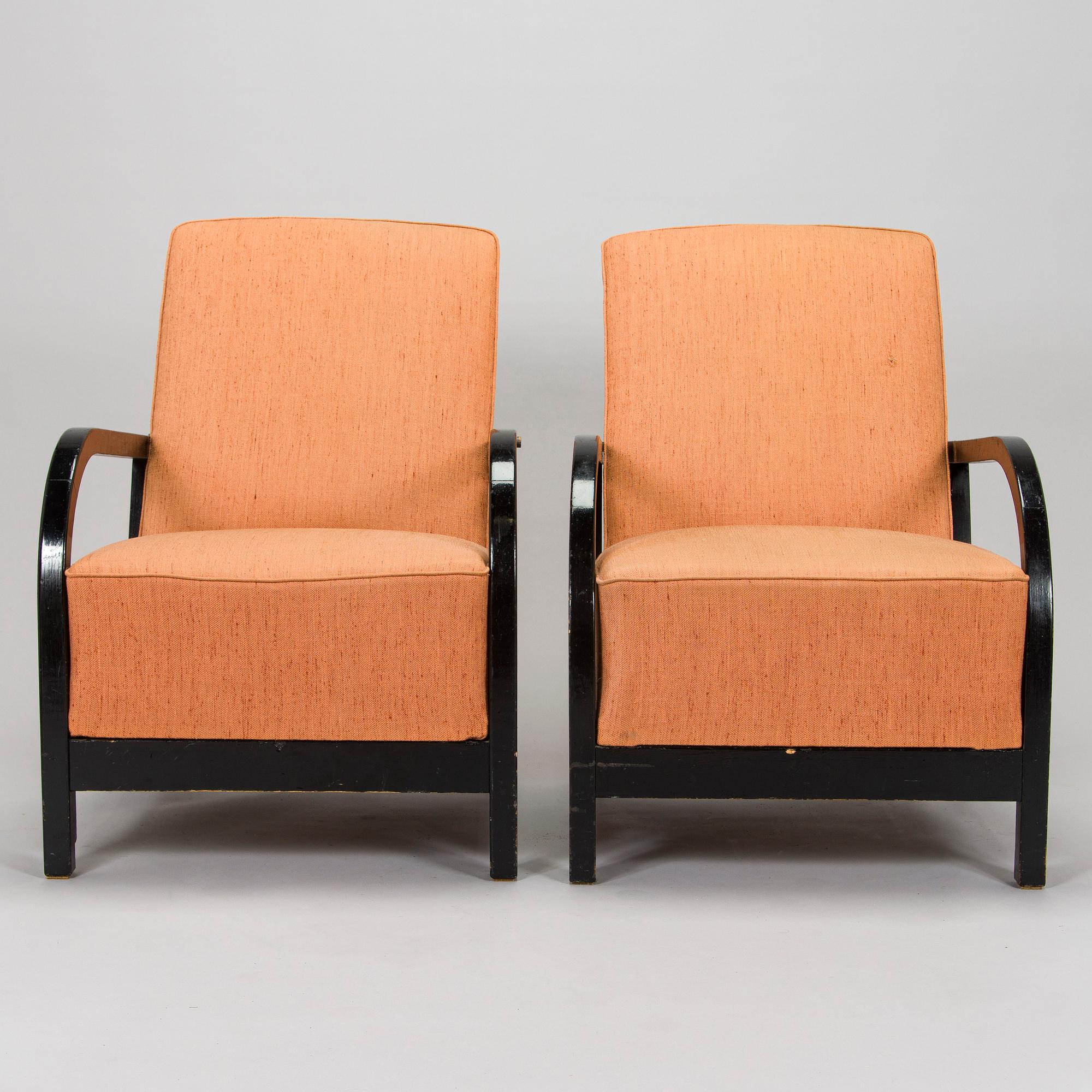 Einari Kyöstilä, A pair of 1930's 'Mainio' armchairs for Asko Finland.