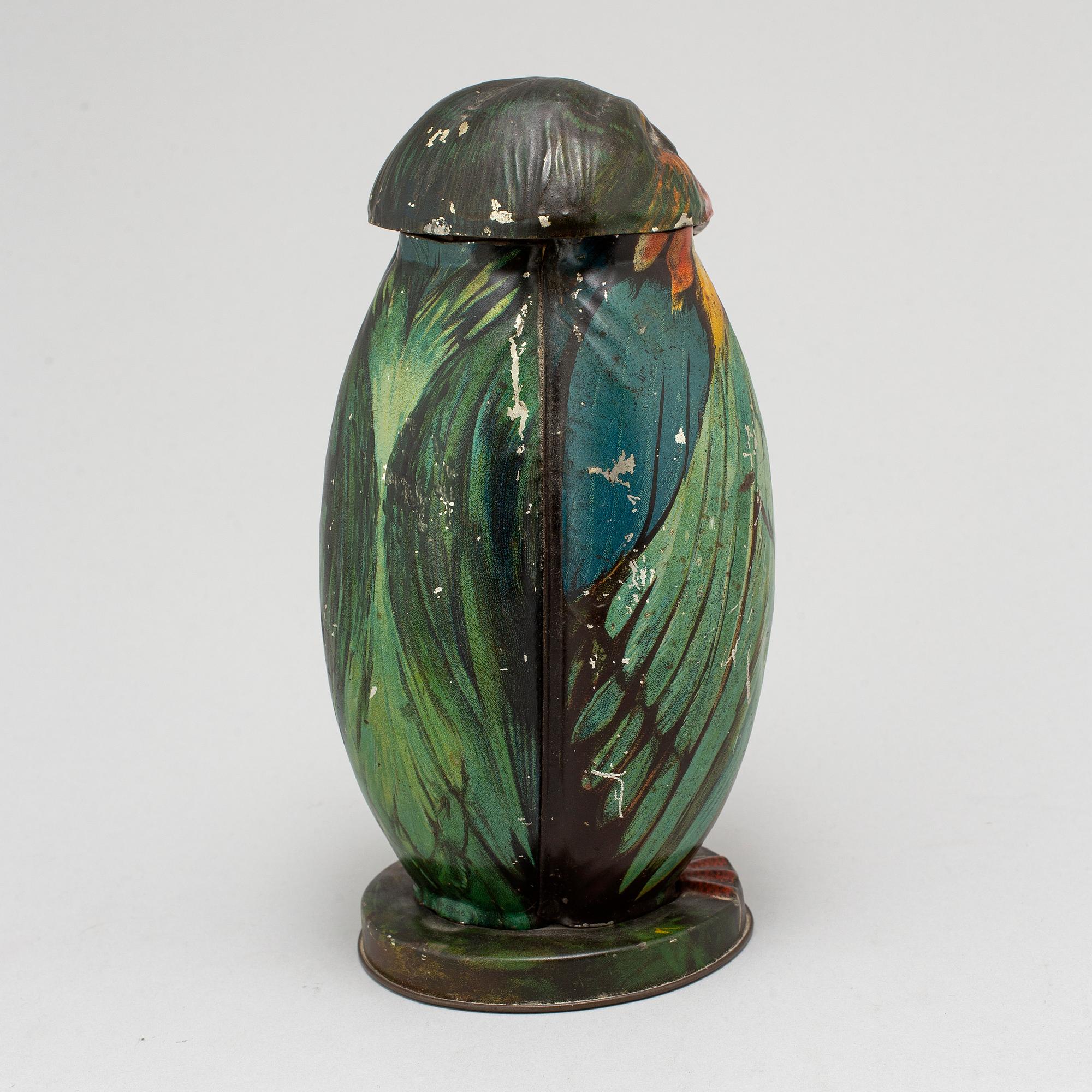 A 'Bluebird' biscuit tin from McVitie & Price, England, circa 1911.