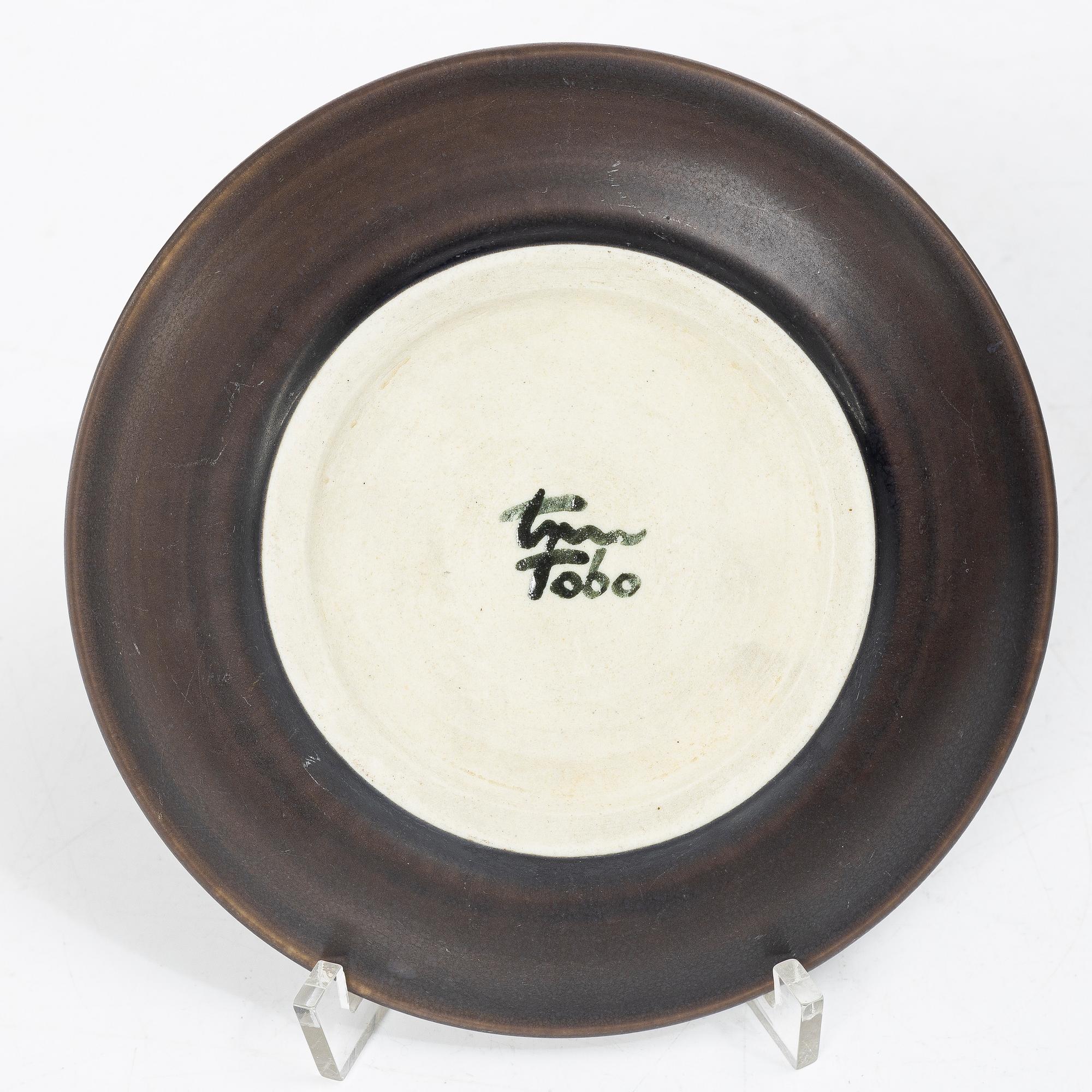 Erich & Ingrid Triller, vases, 3 pieces and 1 dish, Tobo.