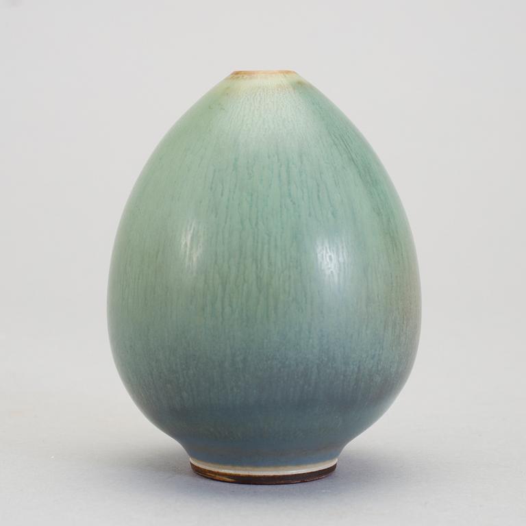 A Berndt Fribergs stoneware vase, 1954.