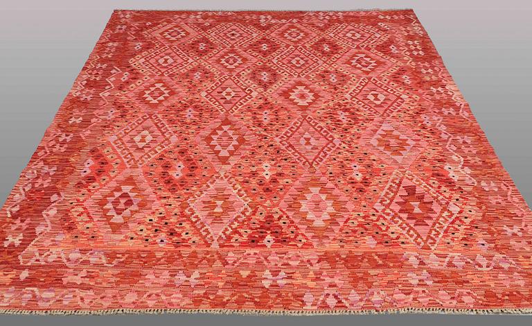 CARPET, Kilim, ca 289 x 211 cm.