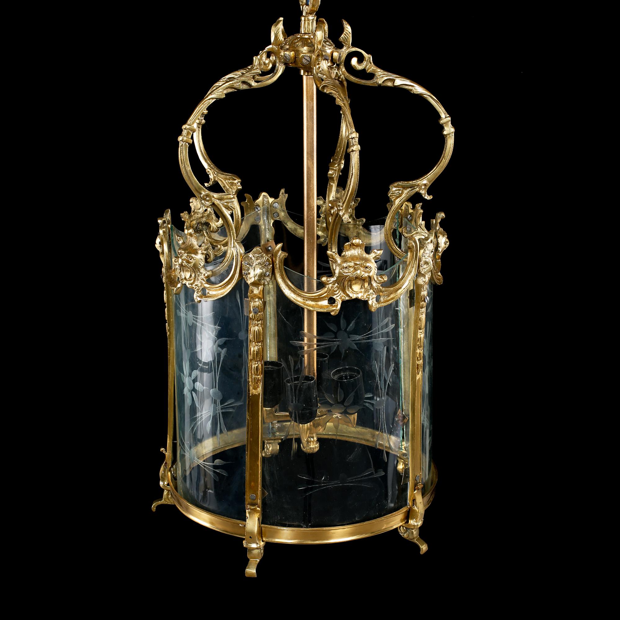 TAKLAMPA, 1900-talets andra hälft. Höjd 68 cm.