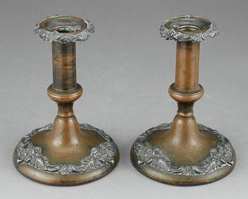 LJUSSTAKAR, ett par, nyrokoko, 1800-tal.