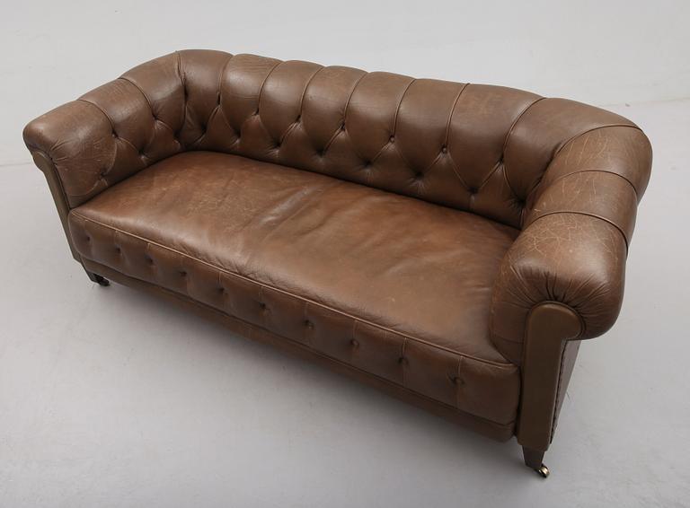 SOFFA, Chesterfieldmodell, 1900-talets första hälft.
