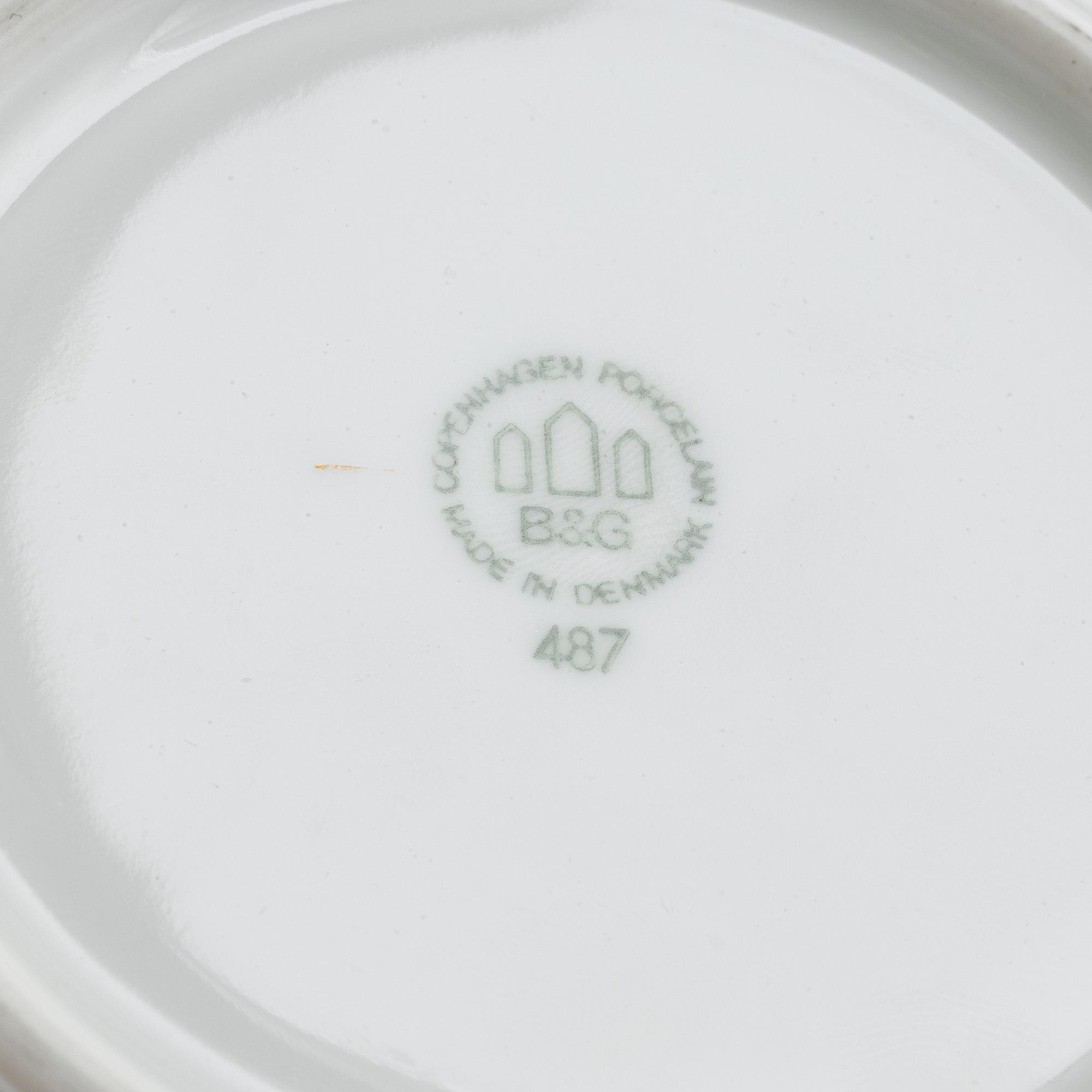 Bing & Grøndahl och Royal Copenhagen, te- och kaffeservis, 14 delar, Danmark.