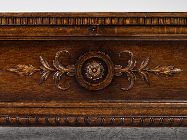 A sideboard, 1920s/30s.