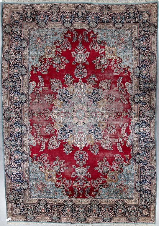MATTA, old/semiantik Kirman ca 421x292 cm.