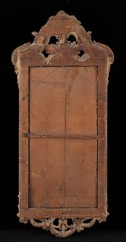 SPEGEL, av Samuel Bomansson (mästare i Stockholm 1756-71, änkan drev verkstaden till 1780-talet). Transition.