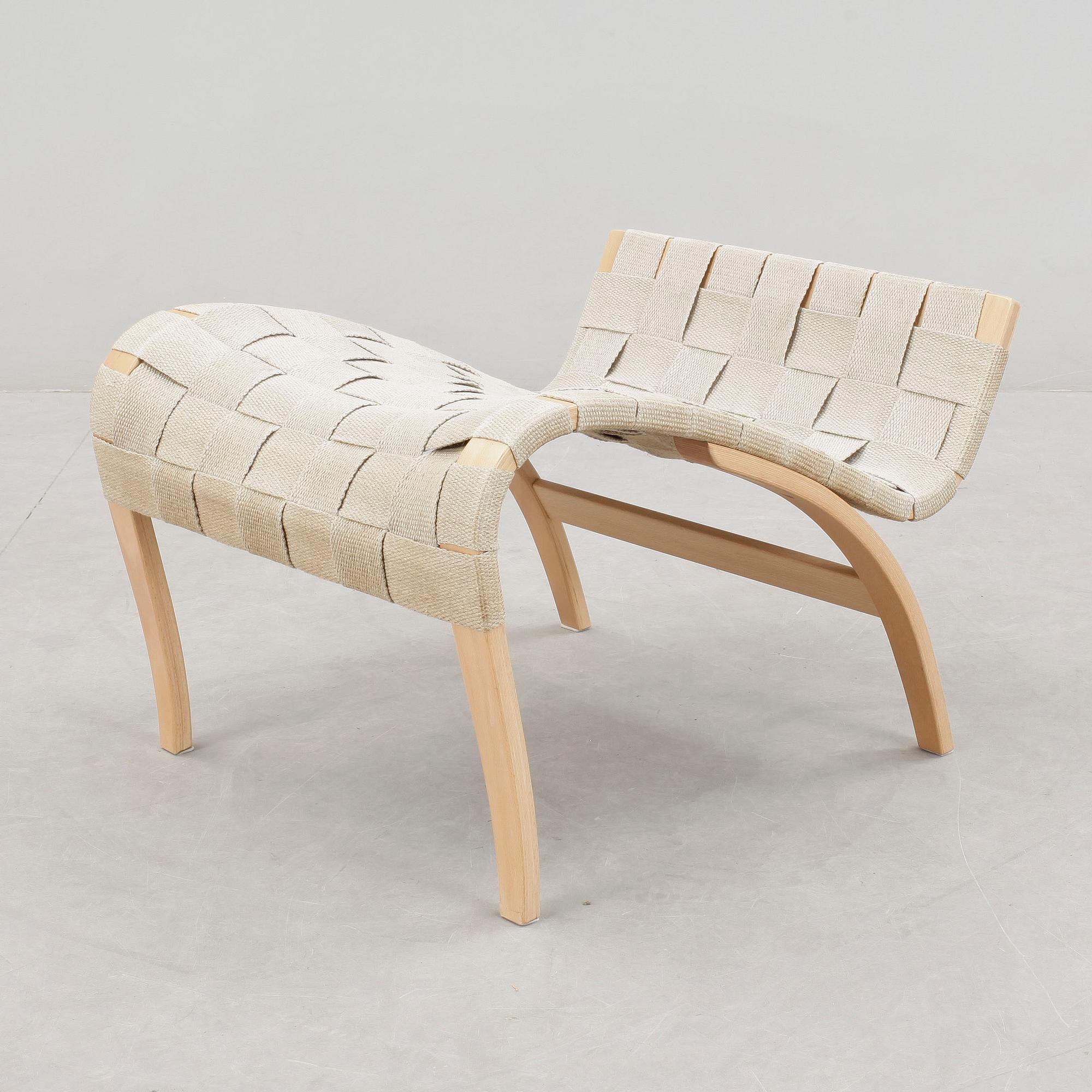FOTPALL, "Pernilla", Bruno Mathsson, formgiven 1944.