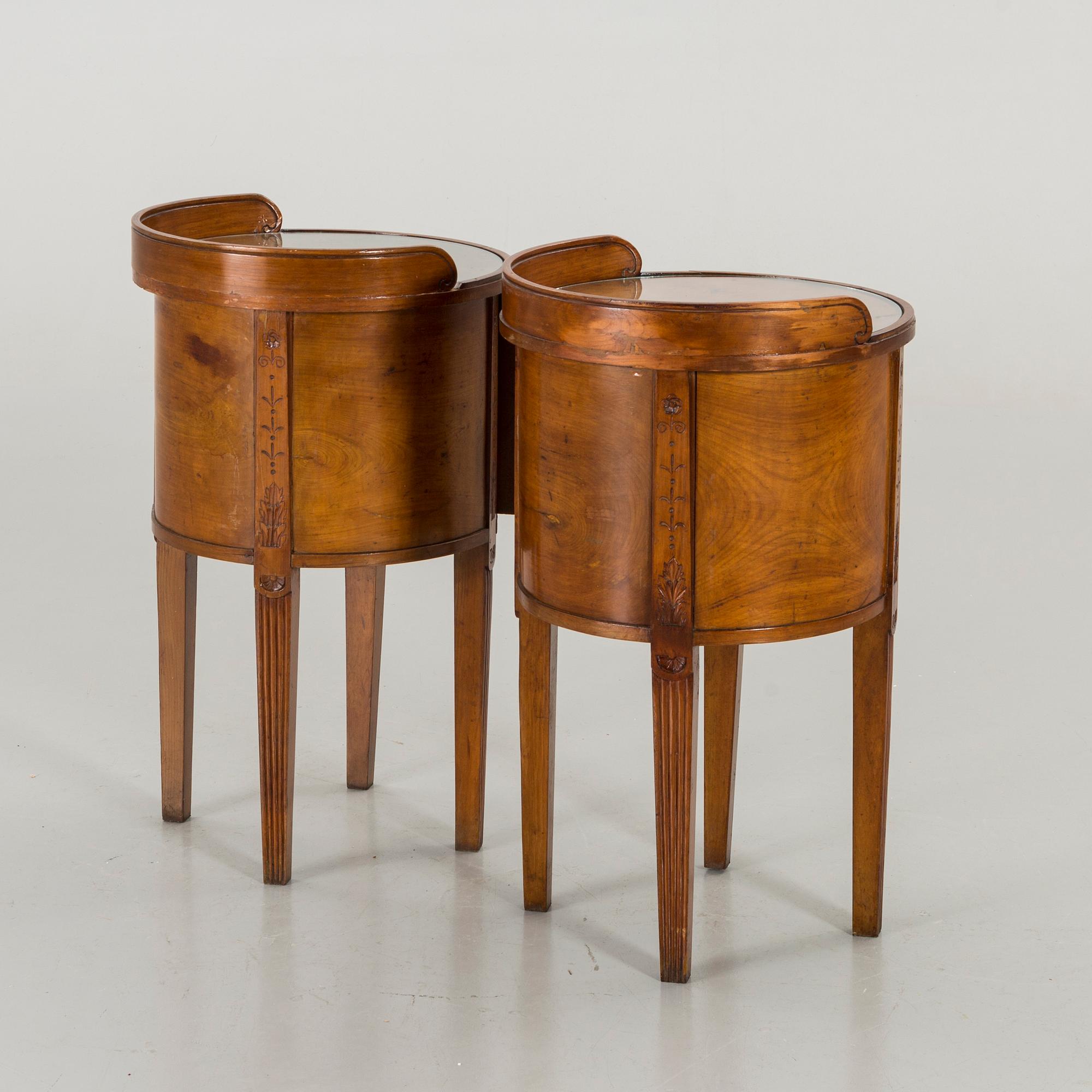 SÄNGBORD, ett par, 1900-talets andra hälft.