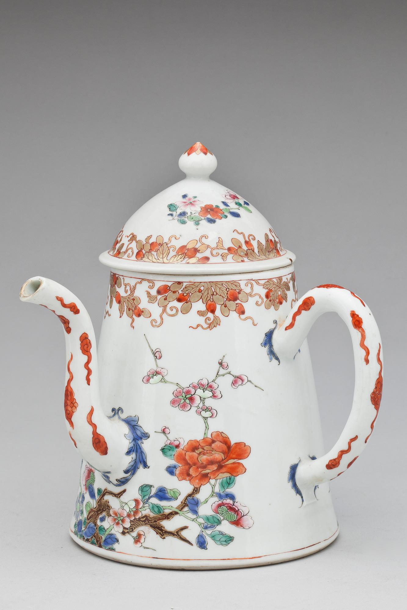 KAFFEKANNA med LOCK, kompaniporslin. Qing dynastin, Yongzheng (1723-35).