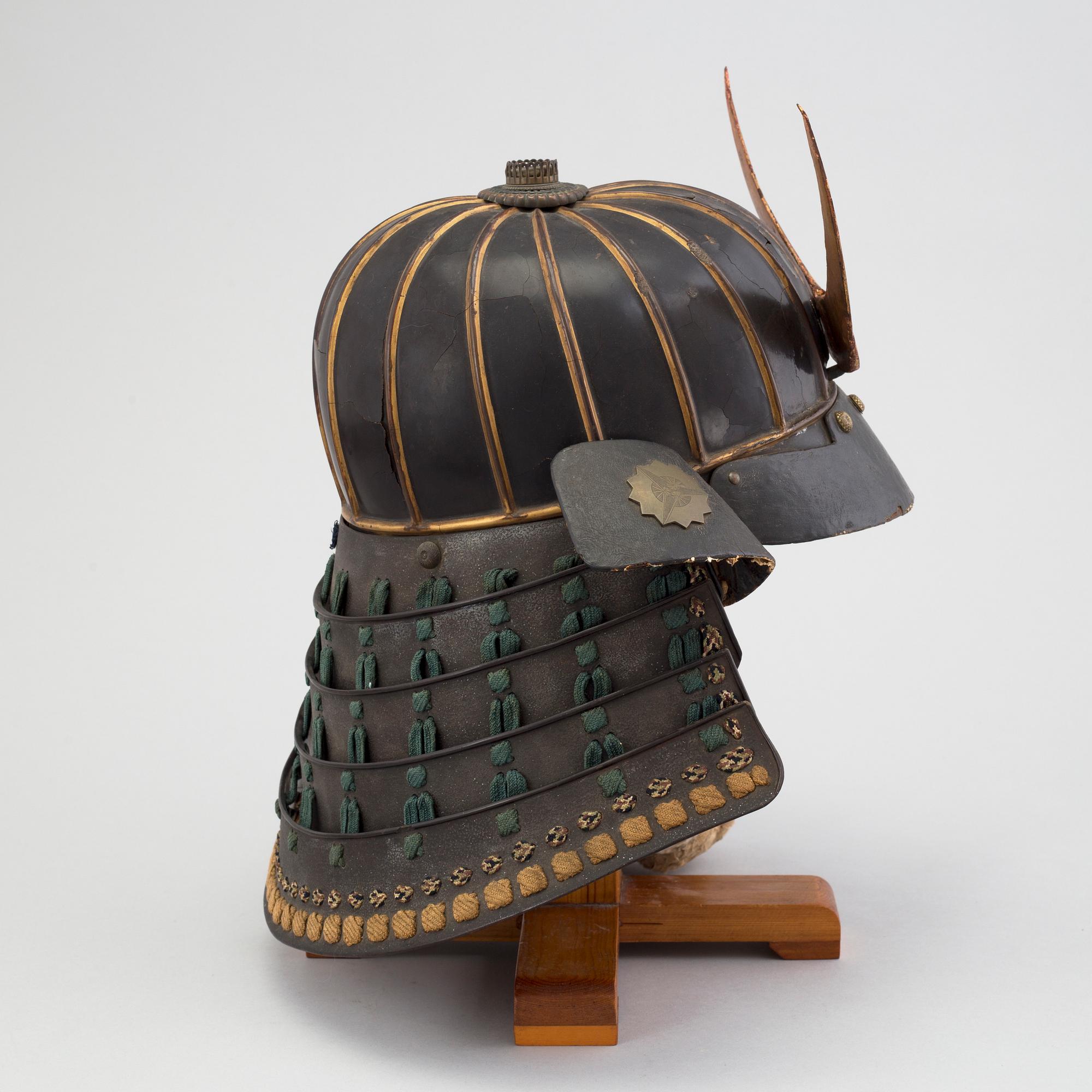 KABUTO, Edo, mei Yamato no Kami Fujiwara Ietsugu, Haruta-school. circa 1620.