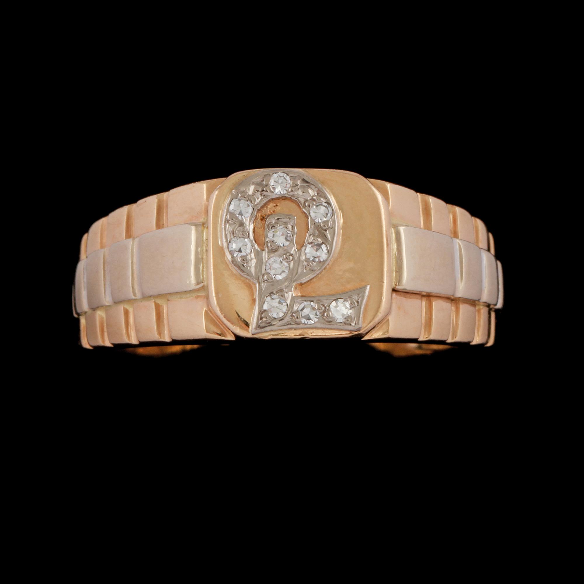 RING, 18k guld och vitguld med 10 åttkantslipade diamanter, 0.10 ct, importstämplad. Vikt 11 g.