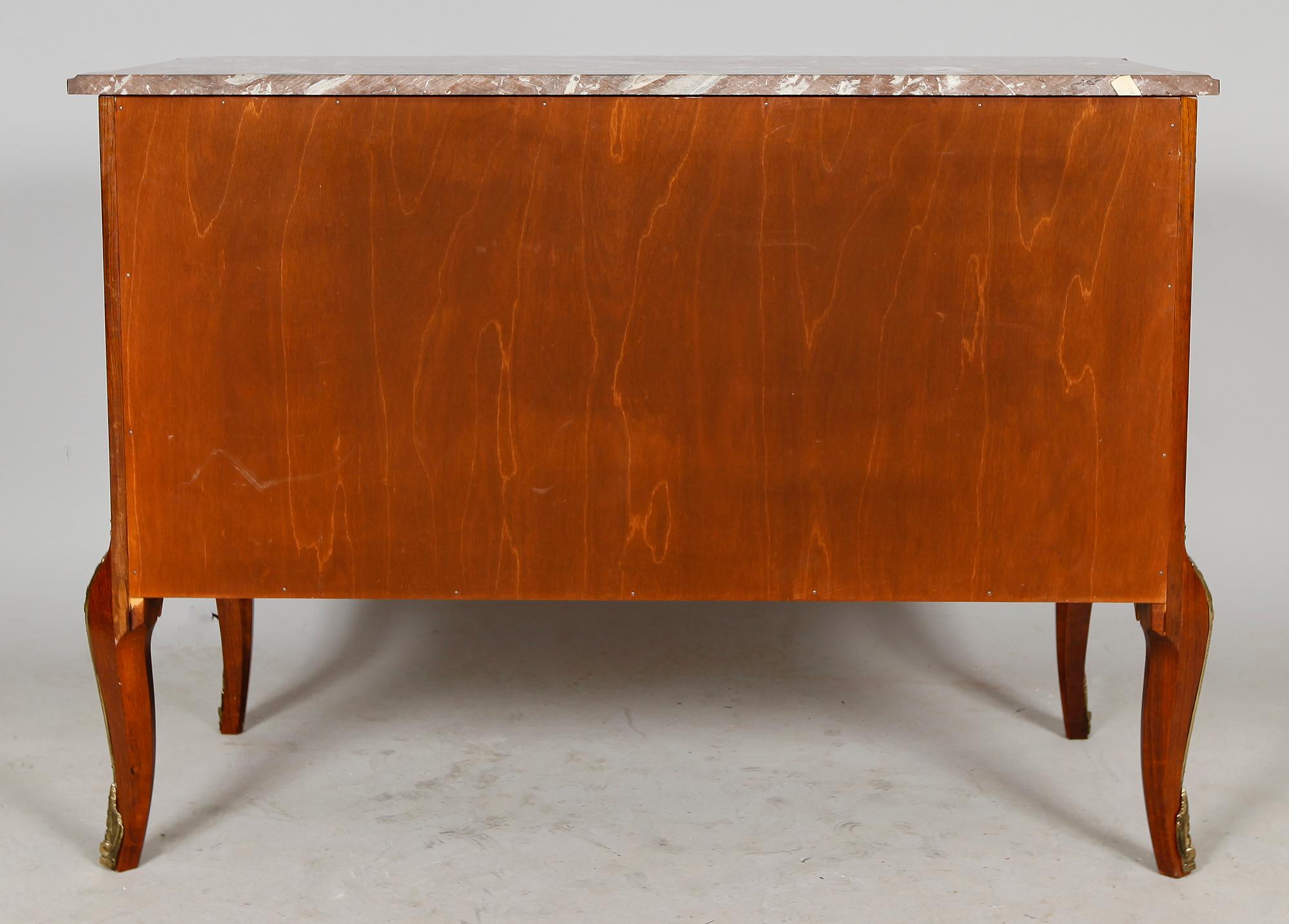 BYRÅ, gustaviansk stil, sk Hauptkopia, 1900-talets andra hälft.