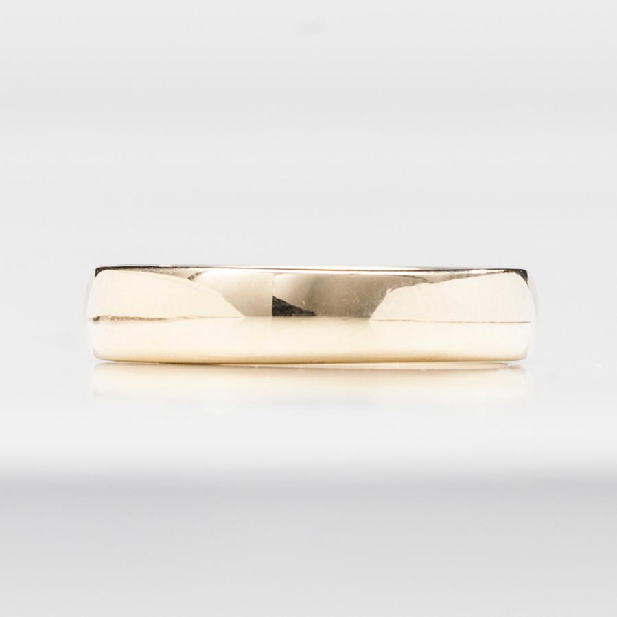 RING, 14K guld, 5 små diamanter, finska kontrollstämplar. Vikt 3,4 g.