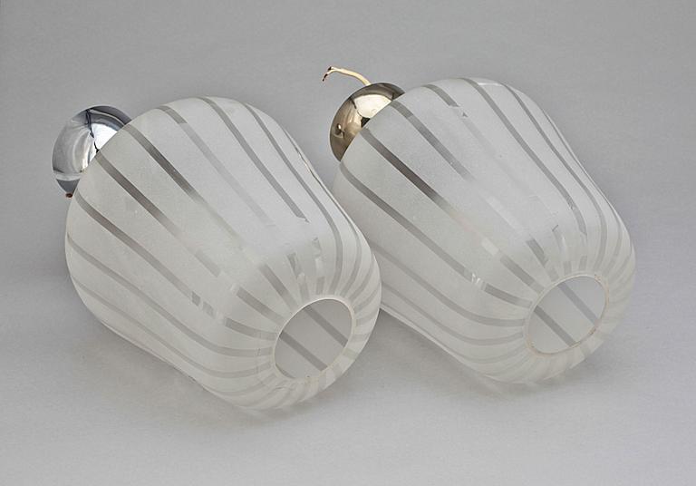 TAKLAMPOR, ett par, funkis, 1930-/40-tal. H ca 38.