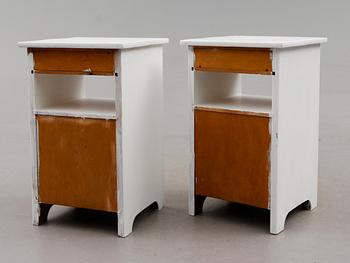 SÄNGBORD, 1 par, 1900-talets första hälft.