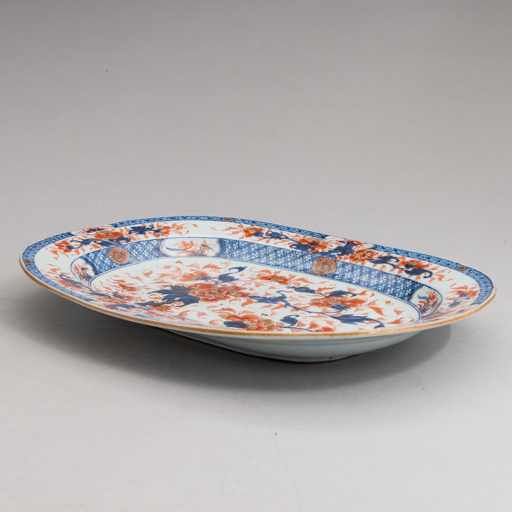 PAISTIVATI, kompaniaposliinia, kehyksissä, Qing dynastia, Qianlong (1736-95).