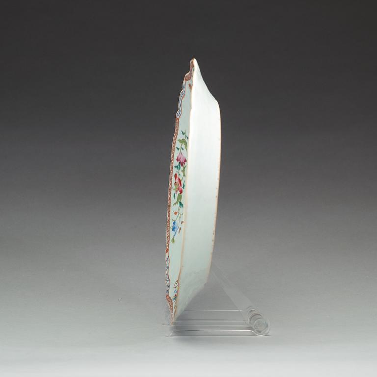 A famille rose 'double peacock' serving dish, Qing dynasty, Qianlong (1736-95).