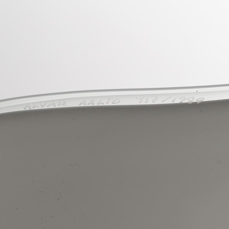 Alvar Aalto a '3028' dish signed Alvar aalto 417/1989.