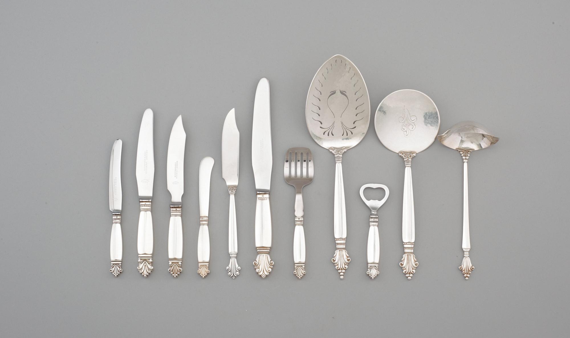 JOHAN ROHDE FÖR GEORG JENSEN, bestickuppsättning, 241 delar, "Dronning/Acanthus", Köpenhamn 1933-77.