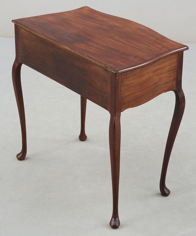 TOILETTEBORD, George II-stil, 1800-tal.