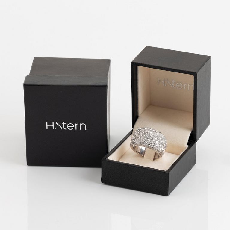 H Stern ring 18K guld med runda briljantslipade diamanter.