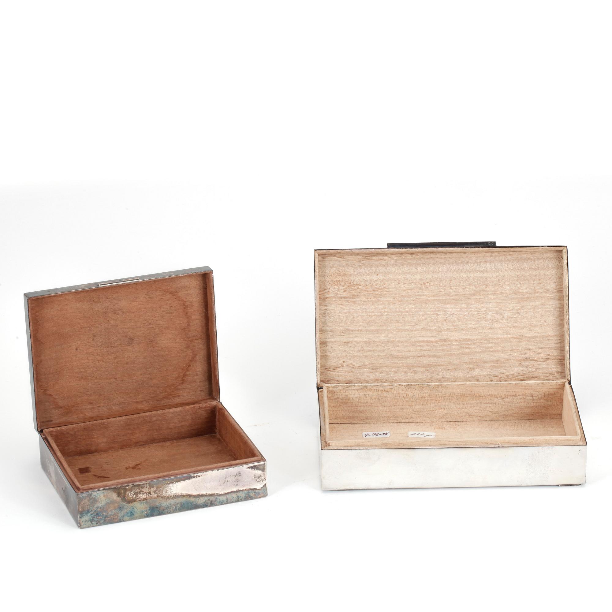 CIGARETTSKRIN, 2 stycken, silver, bland annat CG Hallberg Stockholm 1957.