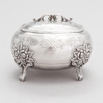 Antoni Riedel, A lidded silver sugar casket, Warsaw, Poland 1894.