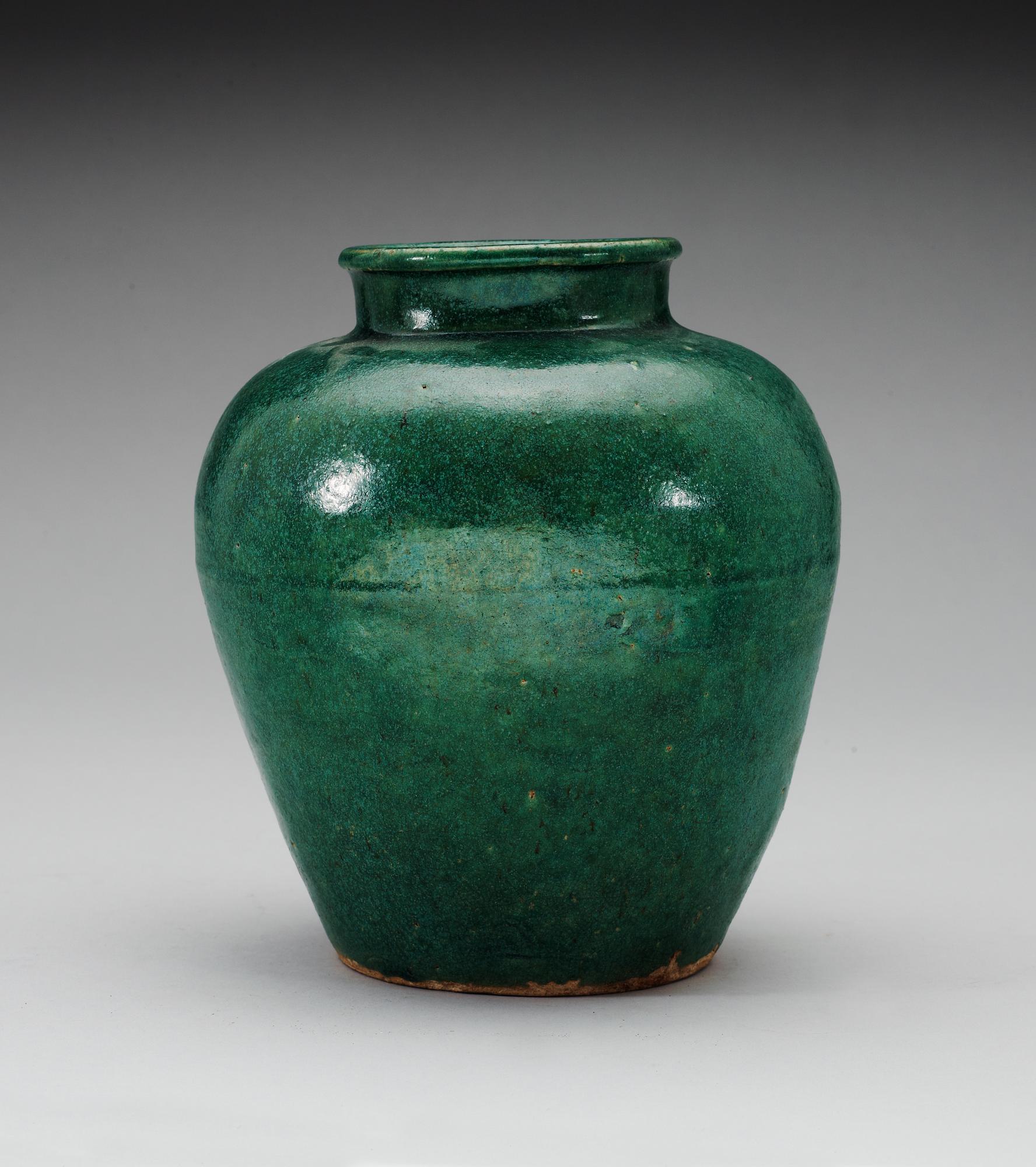 A green glazed jar, Ming dynasty, Southern China.