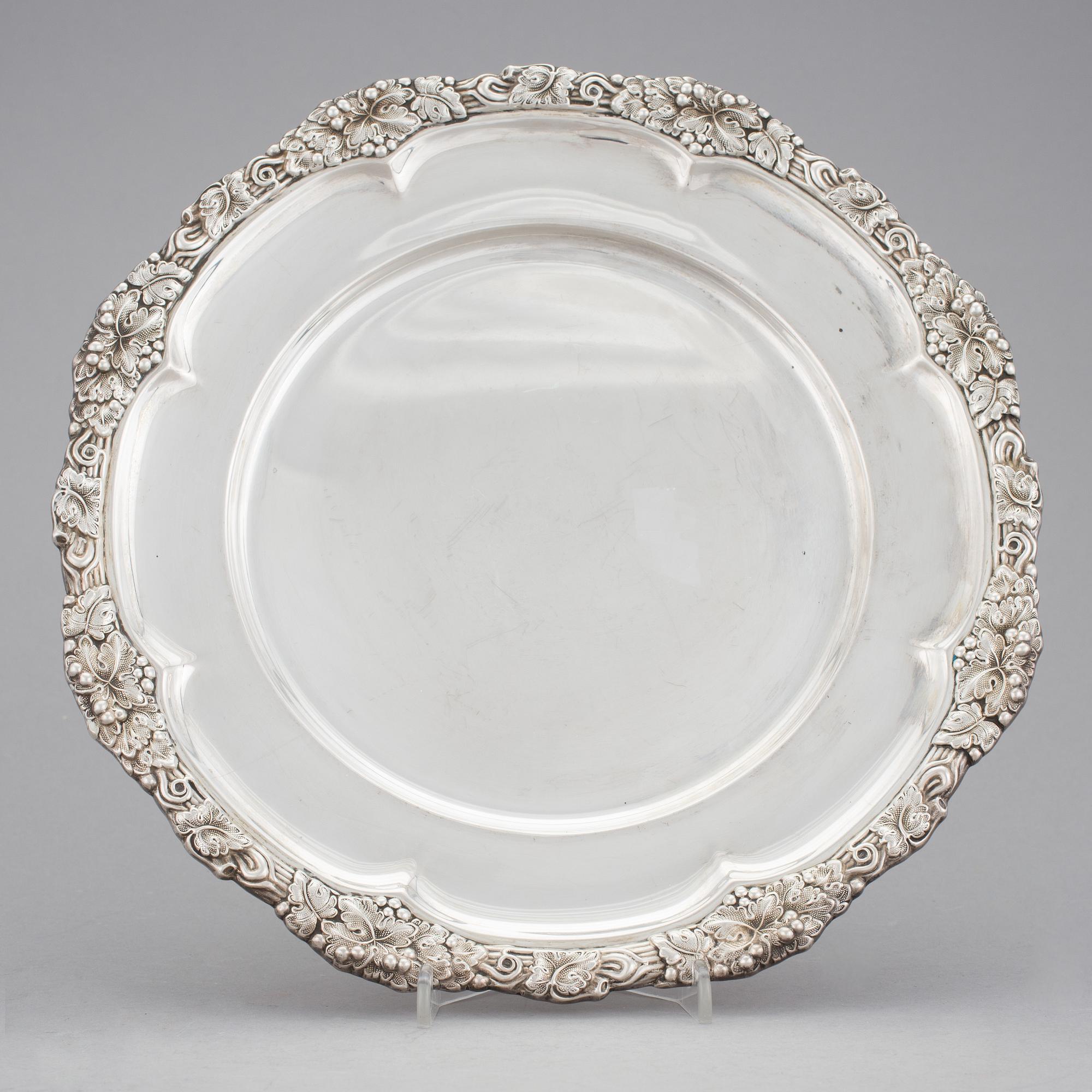 FAT, silver, CG Hallberg, Stockholm, 1948. Vikt ca 677g.