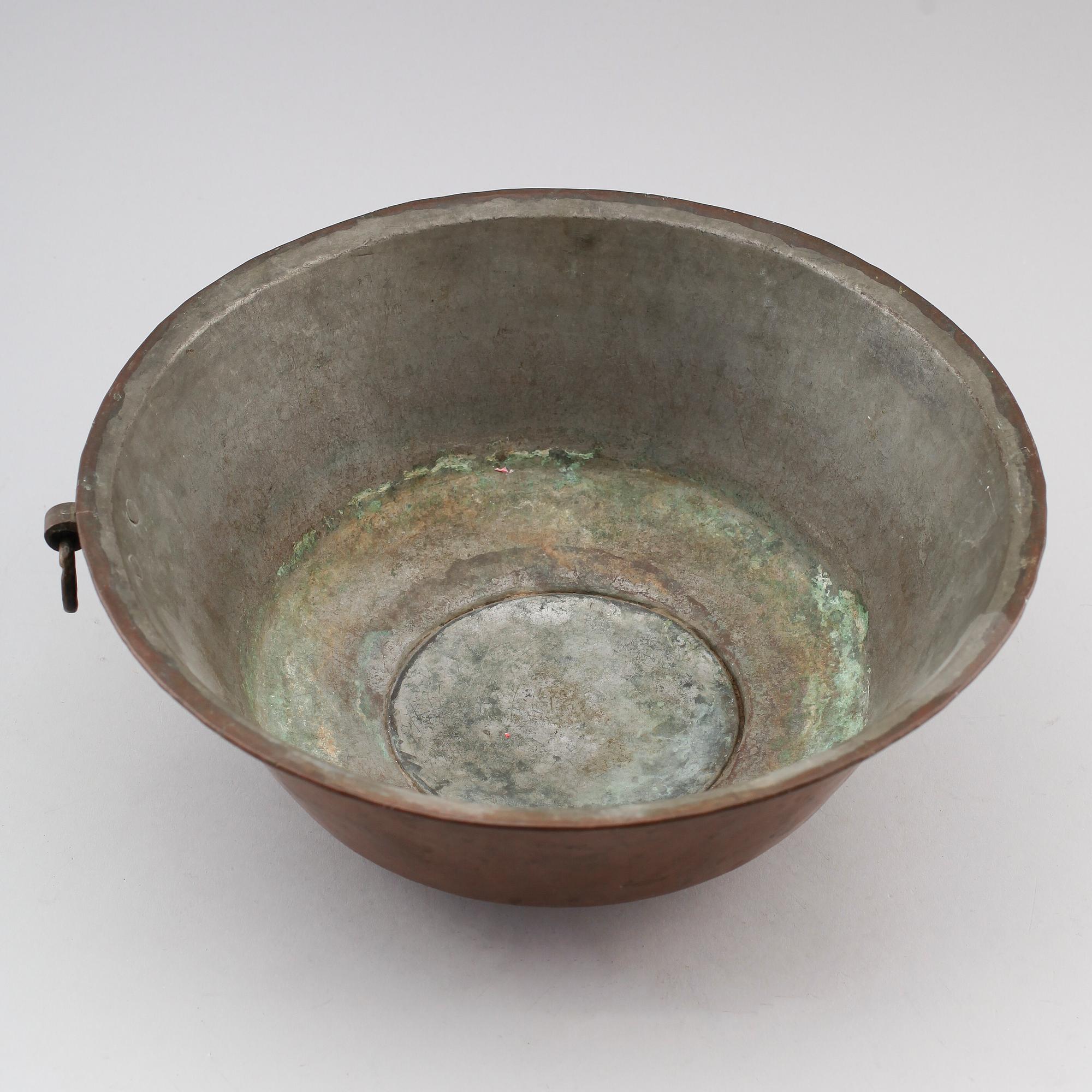 SKÅL, koppar, 1800-tal.