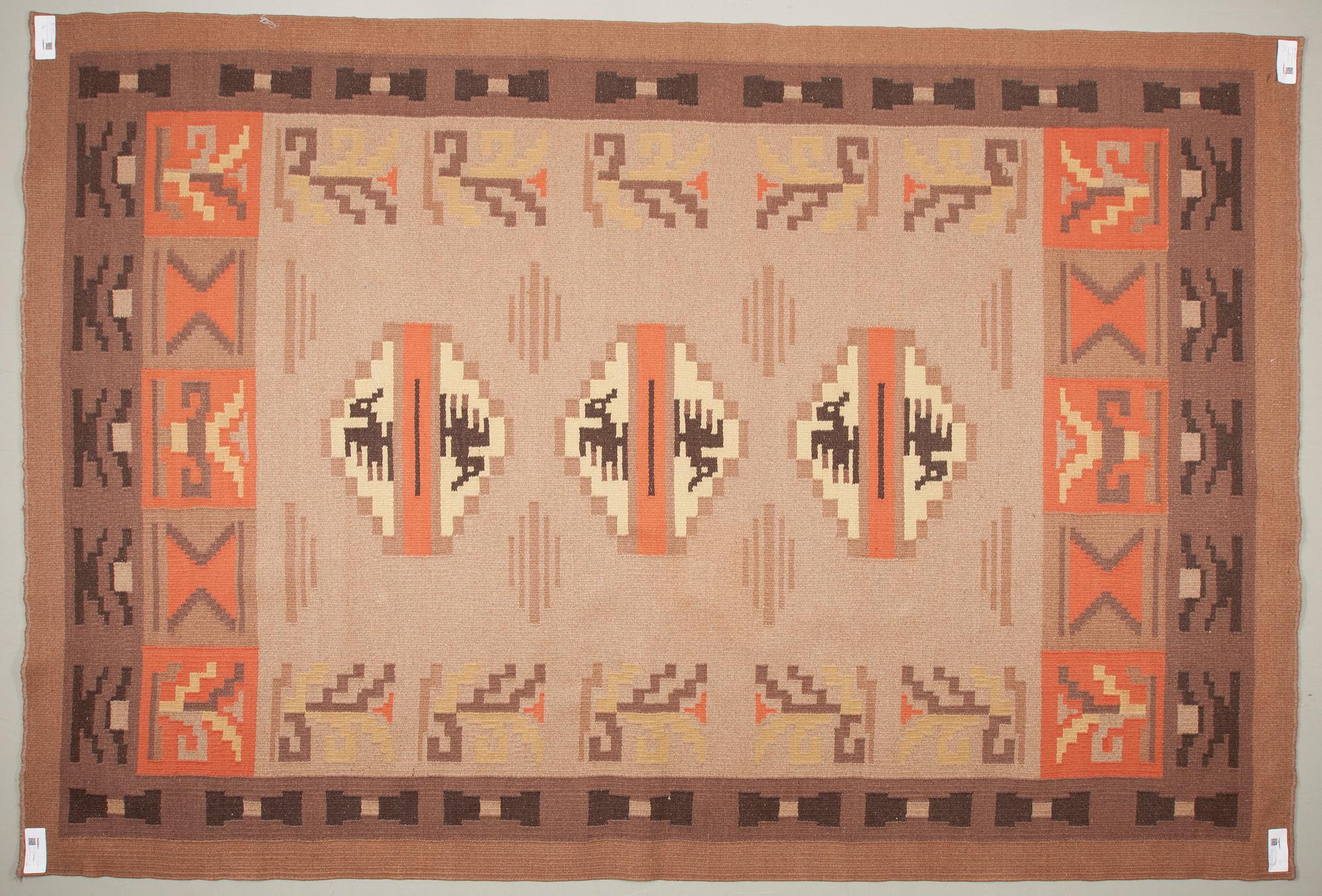 MATTA, funkis. Ca 260x175 cm.