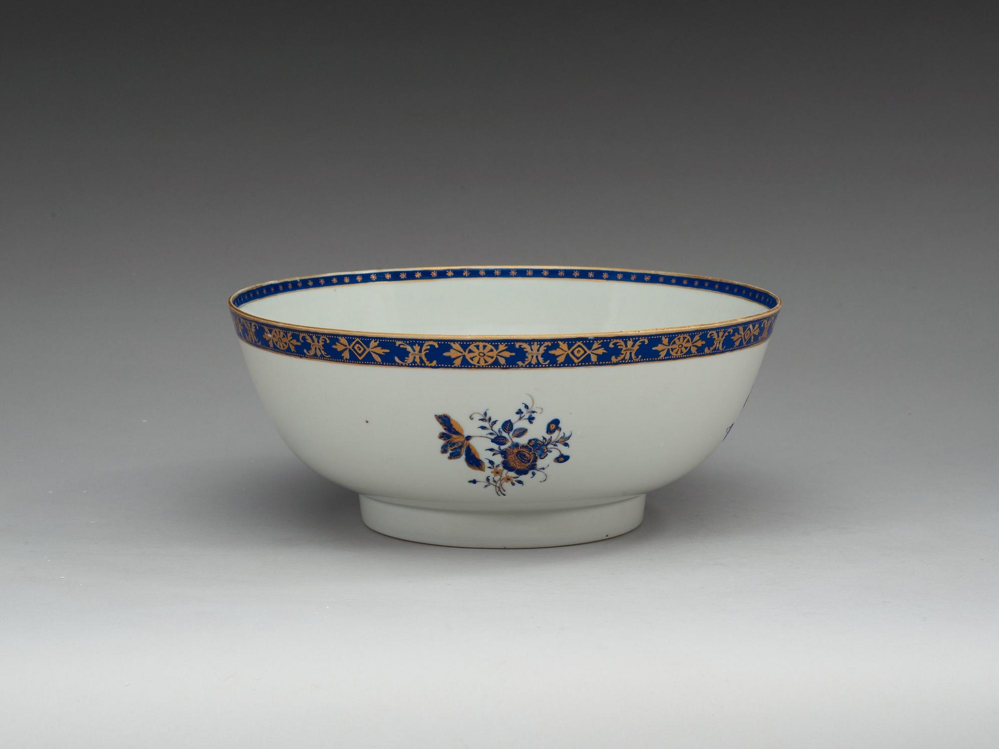BÅLSKÅL, kompaniporslin. Qing dynastin, sent 1700-tal.