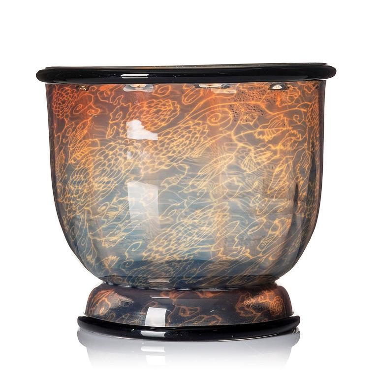 Edward Hald, a graal glass bowl, Orrefors, 1918, no 535.