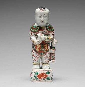 146. A famille verte figure, Qing dynasty, Kangxi (1662-1722).